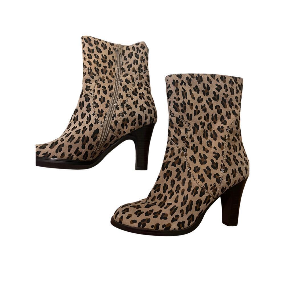 Two Lips Zip Up Side Animal Print Med Calf Heel Boots. 7.5